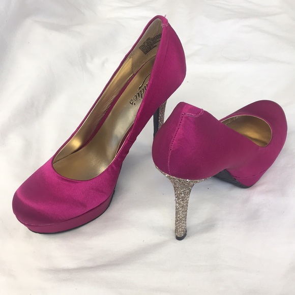 Candie's Women’s Dress Heels - Picture 1 of 4